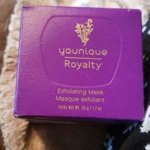 Nib Younique Exfoliating Mask